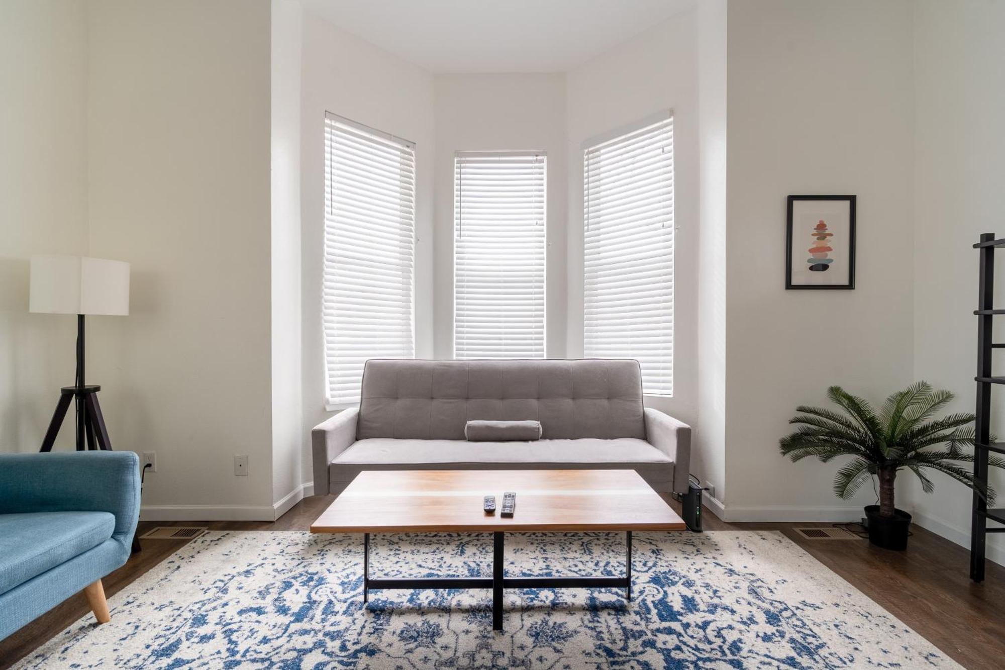 - Renovated 3br Tilikum View In Heart Of Se Division * Portland