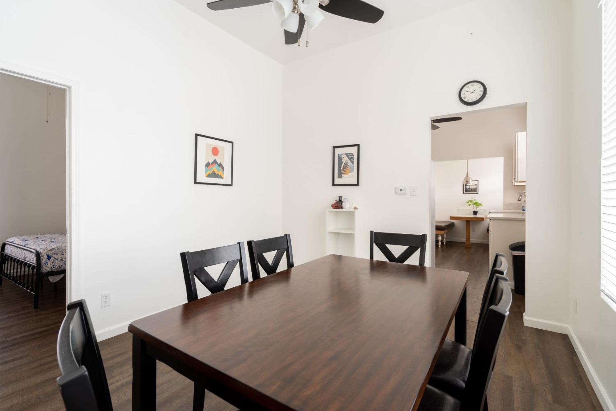 Holiday home - Renovated 3br Tilikum View In Heart Of Se Division Portland